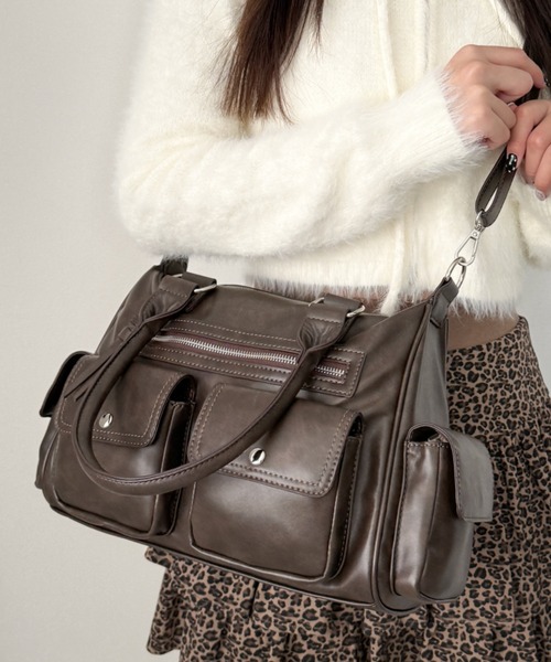 WEGO（ウィゴー）の「WEGO/ポケットデザインボストンショルダー（ショルダーバッグ・レディース・ブラック/ブラウン・FREE）」の6枚目の写真