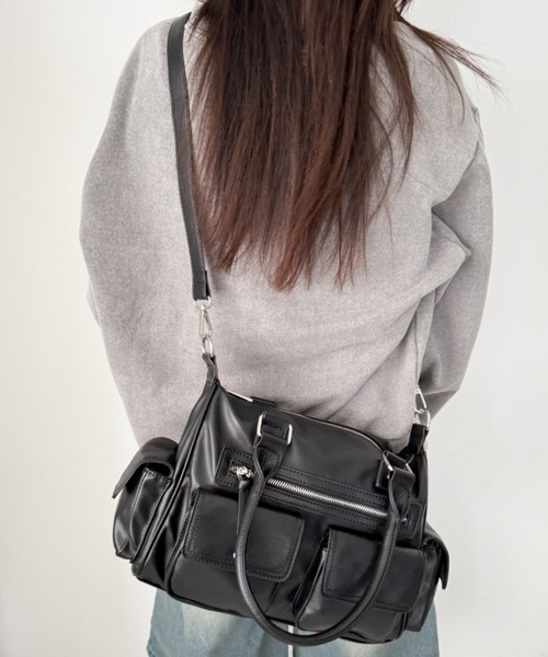 WEGO（ウィゴー）の「WEGO/ポケットデザインボストンショルダー（ショルダーバッグ・レディース・ブラック/ブラウン・FREE）」の13枚目の写真