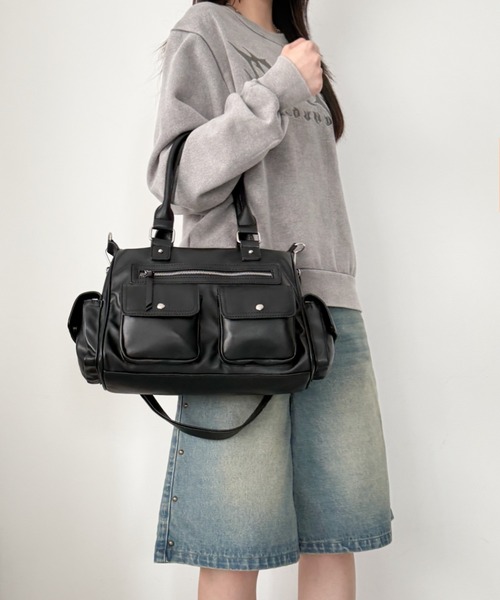 WEGO（ウィゴー）の「WEGO/ポケットデザインボストンショルダー（ショルダーバッグ・レディース・ブラック/ブラウン・FREE）」の16枚目の写真