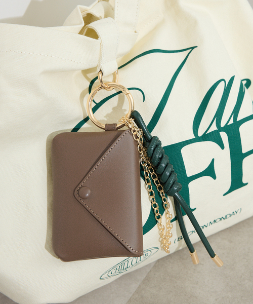 SLOBE IENA（スローブイエナ）の「《追加》SLOBE ポーチ付きチャーム（キーケース/キーアクセサリー・レディース・ブラウン・FREE）」の3枚目の写真