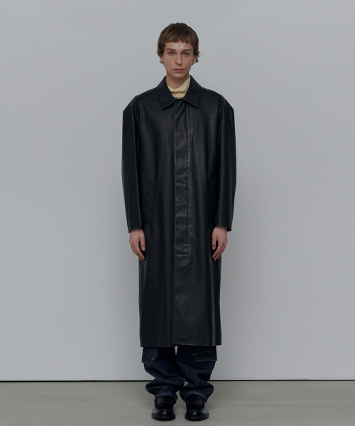 ANYTIME LOREAK(エニタイムロレーク)の「DAHLIA MAC COAT-BLACK(LEATHER)(トレンチコート・レディース・その他・MEDIUM)」の2枚目の写真