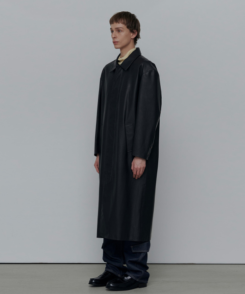 ANYTIME LOREAK(エニタイムロレーク)の「DAHLIA MAC COAT-BLACK(LEATHER)(トレンチコート・レディース・その他・MEDIUM)」の3枚目の写真
