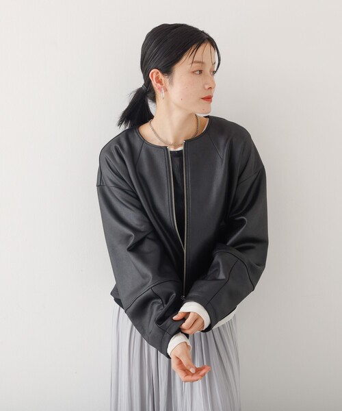 abahouse mavie(アバハウスマヴィ)の「ソフトレザーライクジップブルゾン(ブルゾン・レディース・ブラック/ダークブラウン/オフホワイト・フリー)」の22枚目の写真