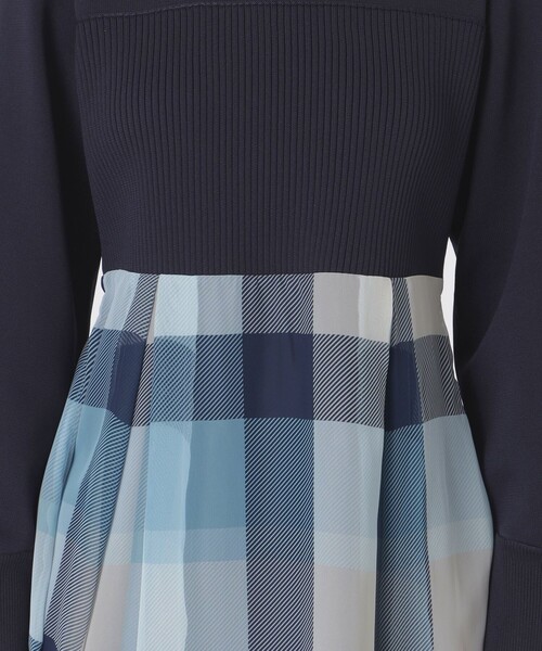 BLUE LABEL CRESTBRIDGE（ブルーレーベルクレストブリッジ）の「シフォンコンビドレス（ワンピース・レディース・ベージュ系その他2/レッド/ブルー系その他2・40/38/36）」の13枚目の写真