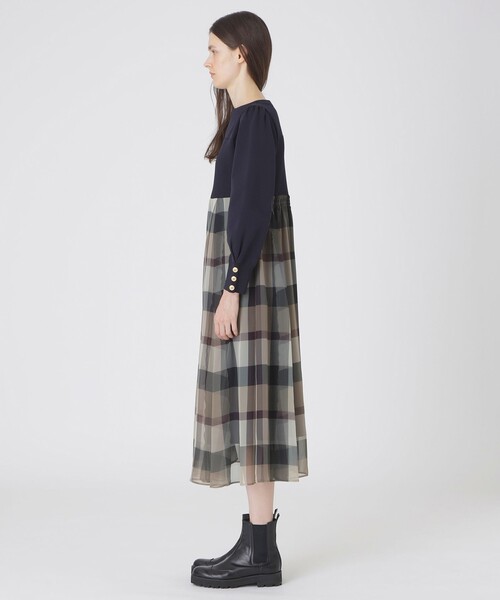 BLUE LABEL CRESTBRIDGE（ブルーレーベルクレストブリッジ）の「シフォンコンビドレス（ワンピース・レディース・ベージュ系その他2/レッド/ブルー系その他2・40/38/36）」の9枚目の写真