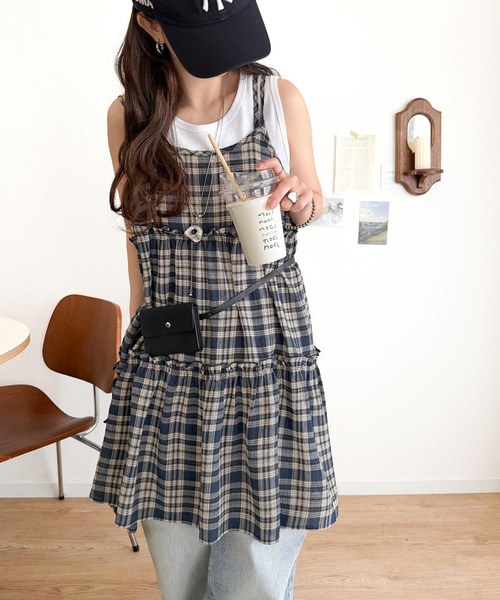 mily bilet(ミウィビレット)の「【mily bilet】360度どこから見ても大人可愛い! 切替シアーティアードキャミチュニック(キャミソール・レディース・ネイビー系1/ネイビー系2/ブラック/アイボリー・LARGE/MEDIUM/SMALL/X-LARGE)」の9枚目の写真