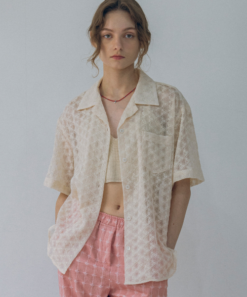 VANONE ATELIER(バノンアトリエ)の「A3476 フラワーオープンカラーシャツ_Cream(シャツ/ブラウス・レディース・その他・FREE)」の1枚目の写真