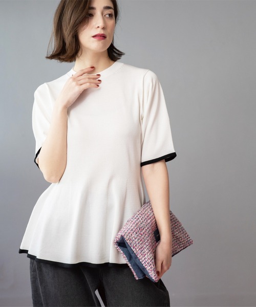 OPAQUE.CLIP(オペークドットクリップ)の「配色ライン ペプラムニット(ニット/セーター・レディース・ブラック系4/ホワイト系5/グレー系4/ブラック/ブルー系その他・38)」の7枚目の写真