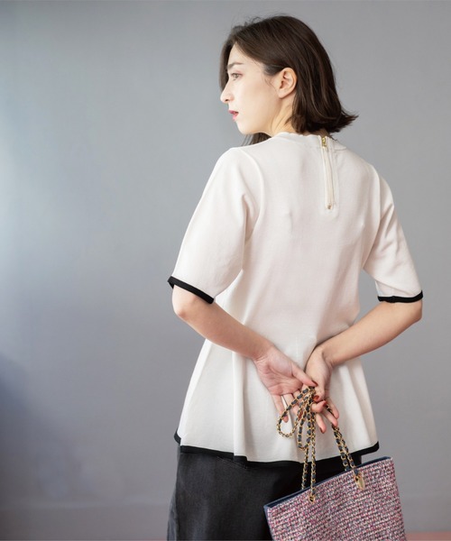 OPAQUE.CLIP(オペークドットクリップ)の「配色ライン ペプラムニット(ニット/セーター・レディース・ブラック系4/ホワイト系5/グレー系4/ブラック/ブルー系その他・38)」の10枚目の写真