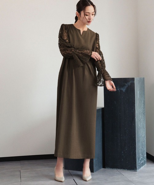 Flolia(フロリア)の「【喪服・礼服】フォーマルワンピース レーススリーブ 長袖 Aライン ロング丈 結婚式 ブラックフォーマル セレモニー 卒業式 卒園式 入学式 入園式 オケージョン 七五三 ママ 母親 マタニティ 妊婦《着用動画あり》(ワンピース・レディース・ネイビー/ブラック/ブラウン・M/S/2L/L)」の4枚目の写真