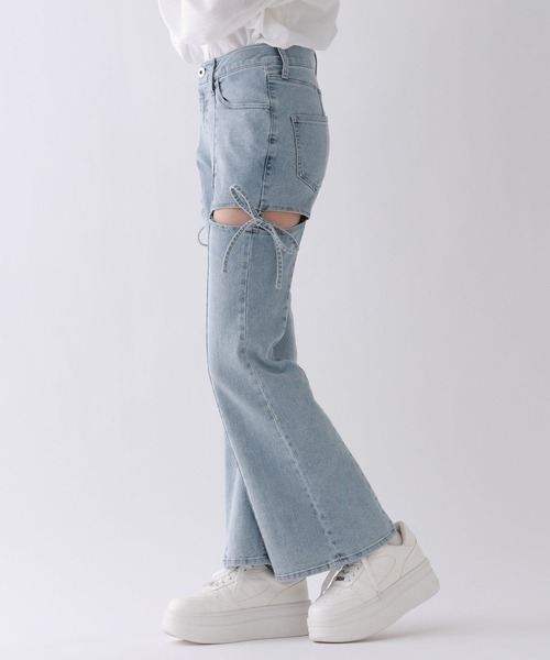 repipi armario(レピピ アルマリオ)の「【美脚デニム】スリットリボンフレアデニムパンツ(デニムパンツ・キッズ・ブラック/ブルー/ベージュ系その他・SMALL/MEDIUM/LARGE)」の11枚目の写真