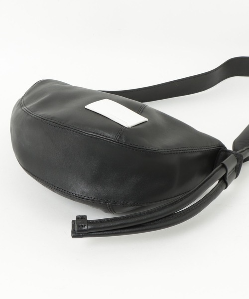 ADAM PATEK(アダムパテック)の「【ADAMPATEK】 water repellent leather mini shoulder bag 撥水レザーミニショルダーバッグ(ボディバッグ/ウエストポーチ・メンズ・ブラック・FREE)」の8枚目の写真