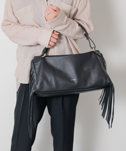 LORISTELLA(ロリステッラ)の「【LORISTELLA】ソフトレザーサイドフリンジショルダーバッグ(Q66335)(ショルダーバッグ・レディース・ブラック・ALL)」の6枚目の写真