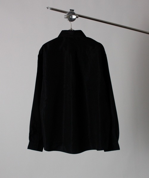 NYLAUS(ナイラス)の「【NYS】2026新作 2WAY ネクタイ付きシャツ 長袖シャツ オーバーサイズシャツ チェーン付きネクタイ ユニセックス(シャツ/ブラウス・メンズ・ブラック/ホワイト・L/M)」の4枚目の写真