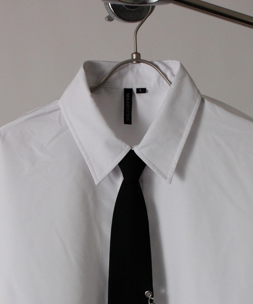 NYLAUS(ナイラス)の「【NYS】2026新作 2WAY ネクタイ付きシャツ 長袖シャツ オーバーサイズシャツ チェーン付きネクタイ ユニセックス(シャツ/ブラウス・メンズ・ブラック/ホワイト・L/M)」の9枚目の写真