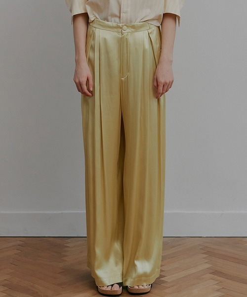 LE CIEL BLEU(ルシェルブルー)の「ピグメントダイリラクスドパンツ / Pigment-Dyed Relaxed Pants(その他パンツ・レディース・ライトイエロー/ライトグリーン・34/36)」の10枚目の写真