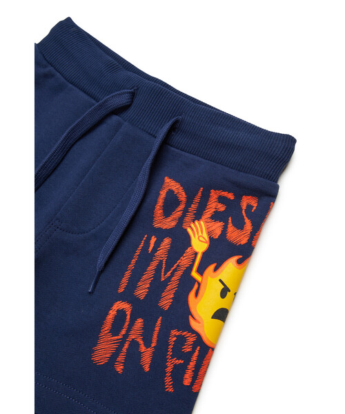 DIESEL(ディーゼル)の「ベビー ショートパンツ PENDB(スウェットパンツ・キッズ・イエロー/ネイビー・18M/24M/12M/36M)」の10枚目の写真