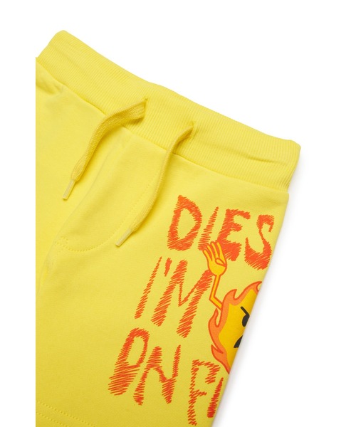 DIESEL(ディーゼル)の「ベビー ショートパンツ PENDB(スウェットパンツ・キッズ・イエロー/ネイビー・18M/24M/12M/36M)」の4枚目の写真