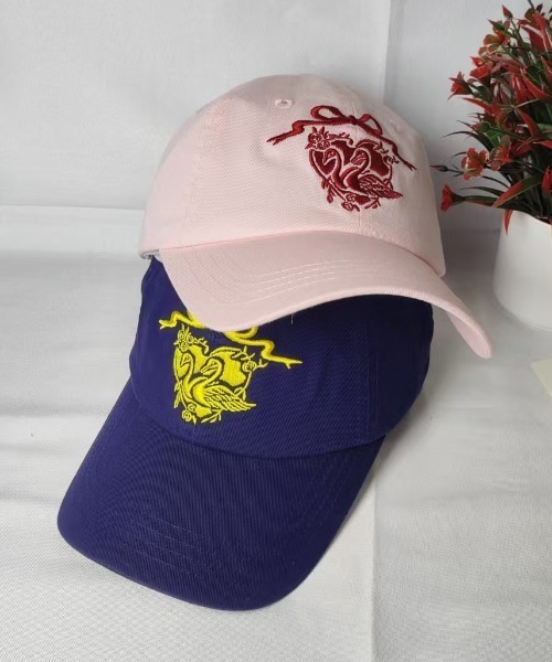 Vipoa（ヴィポア）の「Heart Swan Ribbon Cap（キャップ・レディース・ネイビー/レッド/ピンク・FREE）」の5枚目の写真