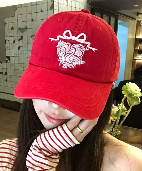 Vipoa（ヴィポア）の「Heart Swan Ribbon Cap（キャップ・レディース・ネイビー/レッド/ピンク・FREE）」の22枚目の写真