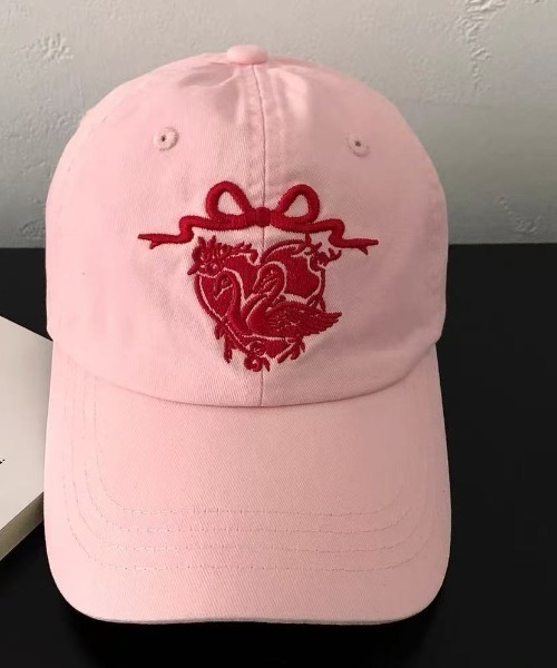 Vipoa（ヴィポア）の「Heart Swan Ribbon Cap（キャップ・レディース・ネイビー/レッド/ピンク・FREE）」の14枚目の写真