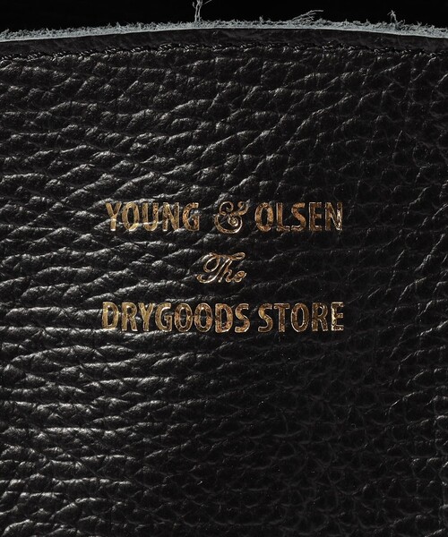 YOUNG&OLSEN The DRYGOODS STORE（ヤングアンドオルセン）の「YOUNG & OLSEN EMBOSSED LEATHER BELTED バッグ（トートバッグ・レディース・ベージュ/ブラック・FREE）」の3枚目の写真