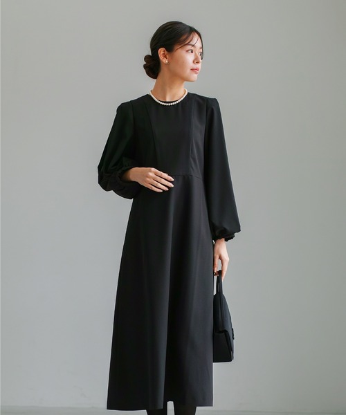 White Collection(ホワイトコレクション)の「喪服・礼服【洗えるフォーマル】ボリュームシフォン袖フレアワンピース(ワンピース・レディース・ブラック・M/S/3L(UB-)/LL/L)」の1枚目の写真