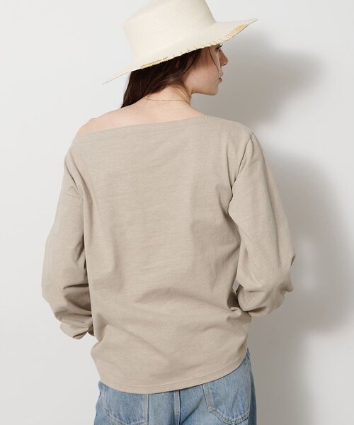 Whim Gazette(ウィムガゼット)の「ヴィンテージワンショルプルオーバー(Tシャツ/カットソー・レディース・ブラウン/ベージュ/オフホワイト・FREE)」の13枚目の写真