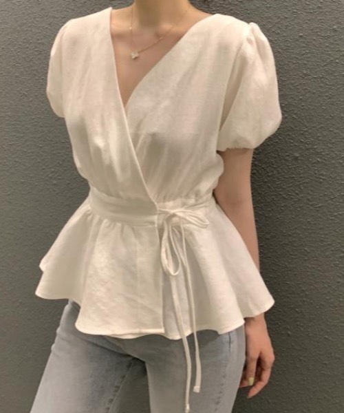 Teem Store(チームストア)の「ウエストマークカシュクールVネックブラウス(シャツ/ブラウス・レディース・ホワイト/ブラウン/ブルー・M/S)」の18枚目の写真