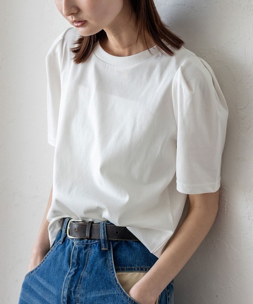 VitaFelice(ヴィータフェリーチェ)の「UVカット&接触冷感パフスリーブ半袖Tシャツ 汗染み防止加工(Tシャツ/カットソー・レディース・オフホワイト/スミクロ/グレー・FREE)」の5枚目の写真