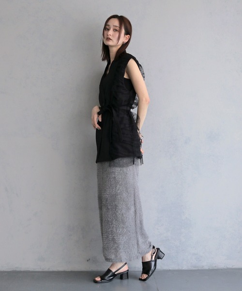 &g'aime(アンジェム)の「【&g'aime 】ギャザー切替ベスト Gathered Panelled Vest(ベスト・レディース・チャコールグレー/ブラック・FREE)」の13枚目の写真