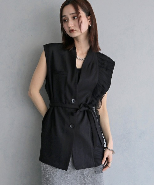 &g'aime(アンジェム)の「【&g'aime 】ギャザー切替ベスト Gathered Panelled Vest(ベスト・レディース・チャコールグレー/ブラック・FREE)」の5枚目の写真