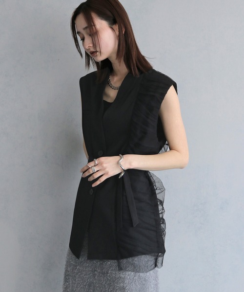 &g'aime(アンジェム)の「【&g'aime 】ギャザー切替ベスト Gathered Panelled Vest(ベスト・レディース・チャコールグレー/ブラック・FREE)」の7枚目の写真