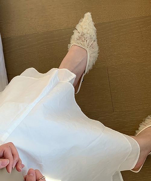 Lace Ladies(レースレディース)の「ポインテッドトゥ ふわふわ チュール ミュール サンダル(サンダル・レディース・アイボリー/ブラック・22.5cm/23cm/23.5cm/24cm/24.5cm/25cm)」の6枚目の写真