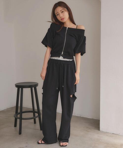 SOELA(ソエラ)の「【INGNI SOELA】レースレイヤードサイドカットスウェットパンツ/WEB限定(スウェットパンツ・レディース・グレー/ブラック/アイボリー・M)」の2枚目の写真