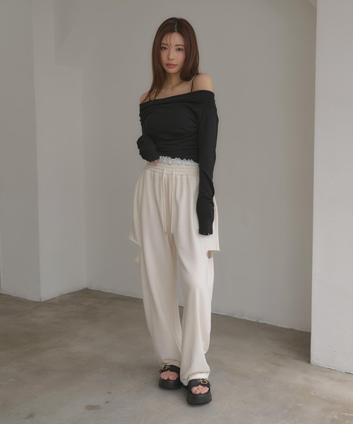 SOELA(ソエラ)の「【INGNI SOELA】レースレイヤードサイドカットスウェットパンツ/WEB限定(スウェットパンツ・レディース・グレー/ブラック/アイボリー・M)」の18枚目の写真