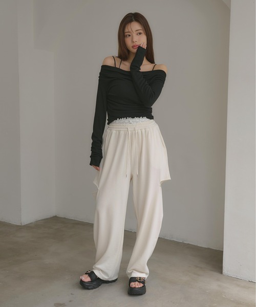 SOELA(ソエラ)の「【INGNI SOELA】レースレイヤードサイドカットスウェットパンツ/WEB限定(スウェットパンツ・レディース・グレー/ブラック/アイボリー・M)」の16枚目の写真