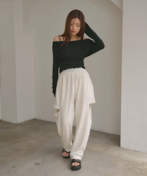 SOELA(ソエラ)の「【INGNI SOELA】レースレイヤードサイドカットスウェットパンツ/WEB限定(スウェットパンツ・レディース・グレー/ブラック/アイボリー・M)」の17枚目の写真