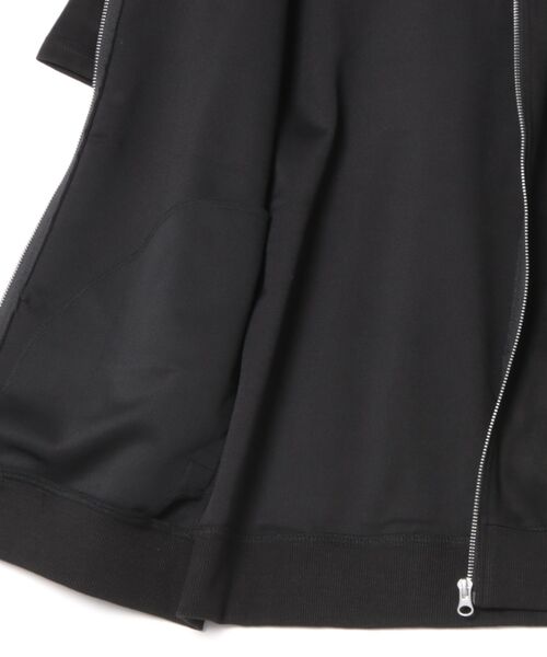 LUXE/R(ラグジュ)の「(RM)【LUXE/R】ポリエステル スウェード ファスナー ジップパーカー(パーカー・メンズ・ベージュ/ブラック/エメラルド・LARGE/X-LARGE)」の5枚目の写真