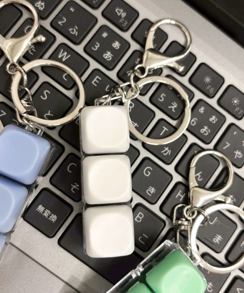 WEGO(ウィゴー)の「WEGO/パステルキーキーホルダー(キーホルダー・レディース・ブルー/パープル/グリーン系その他/ホワイト/ピンク・FREE)」の2枚目の写真