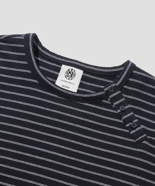 AGOD（エージーオーディー）の「サイドボタンヘンリーネックストライプロングスリーブ[ブラック]（Tシャツ/カットソー・レディース・その他・SMALL/MEDIUM/LARGE）」の6枚目の写真