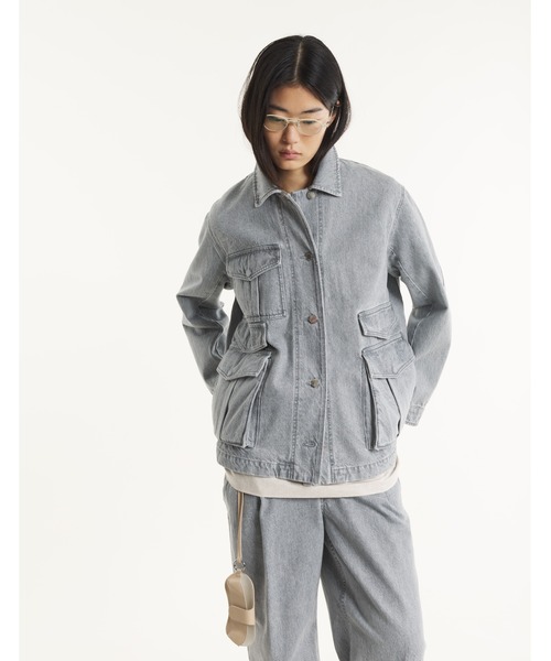 Maison Kitsune(メゾンキツネ)の「DENIM BARN JACKET(デニムジャケット・レディース・ライトグレー・XS)」の6枚目の写真