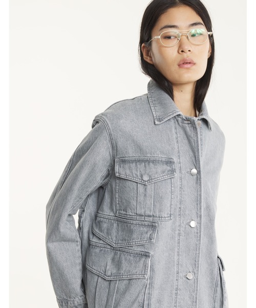 Maison Kitsune(メゾンキツネ)の「DENIM BARN JACKET(デニムジャケット・レディース・ライトグレー・XS)」の7枚目の写真
