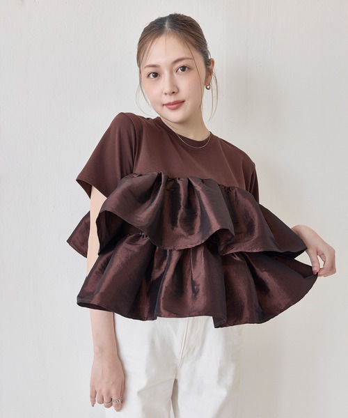 en CAnAF(エンカナフ)の「【1枚で華やぐ主役トップス】ナイロンドッキングフリルTシャツ(Tシャツ/カットソー・レディース・ブラウン/ブラック/ホワイト・フリー)」の14枚目の写真