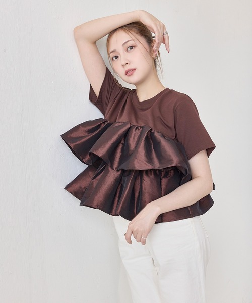 en CAnAF(エンカナフ)の「【1枚で華やぐ主役トップス】ナイロンドッキングフリルTシャツ(Tシャツ/カットソー・レディース・ブラウン/ブラック/ホワイト・フリー)」の16枚目の写真