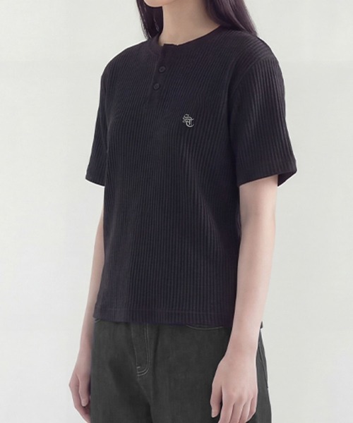 SAINTPAIN（セイントペイン）の「【UNISEX】SAINTPAIN／ワッフルヘンリーネックT（Tシャツ/カットソー・レディース・ブラック/グレー・MEDIUM）」の6枚目の写真