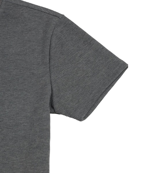 SAINTPAIN（セイントペイン）の「【UNISEX】SAINTPAIN／ワッフルヘンリーネックT（Tシャツ/カットソー・レディース・ブラック/グレー・MEDIUM）」の10枚目の写真