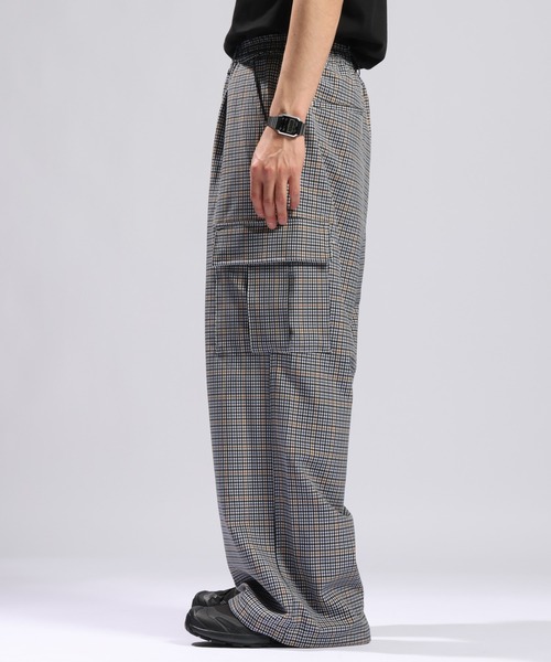 RAGEBLUE(レイジブルー)の「Check Pattern Cargo Easy Pants/チェックカーゴイージーパンツ(カーゴパンツ・メンズ・ピンク系その他/ブルー系その他・MEDIUM/LARGE)」の4枚目の写真