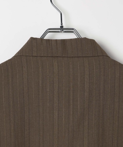 BAYFLOW(ベイフロー)の「ドビーストライプシャツ(シャツ/ブラウス・メンズ・チャコール/ブラウン・LARGE/MEDIUM)」の13枚目の写真