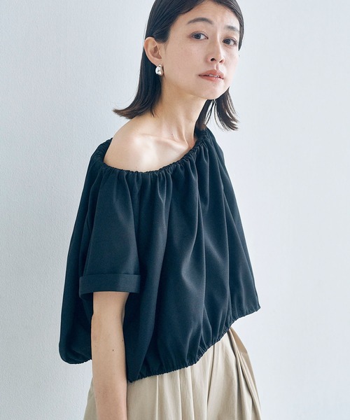 Obis&(オビスアンド)の「マルチWay シャーリングブラウス(シャツ/ブラウス・レディース・セージグリーン/ブラック・FREE)」の19枚目の写真